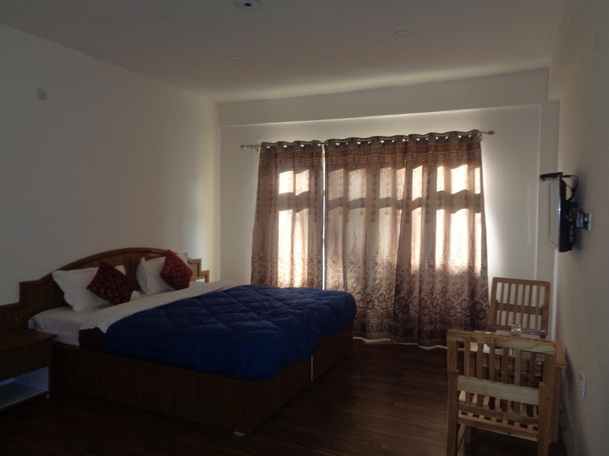 לה Hotel Wang Residency מראה חיצוני תמונה